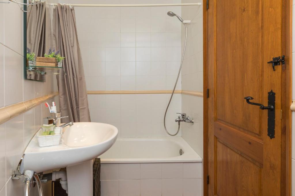 Kúpeľňa v ubytovaní Turisme Rural Ca l,Anguila