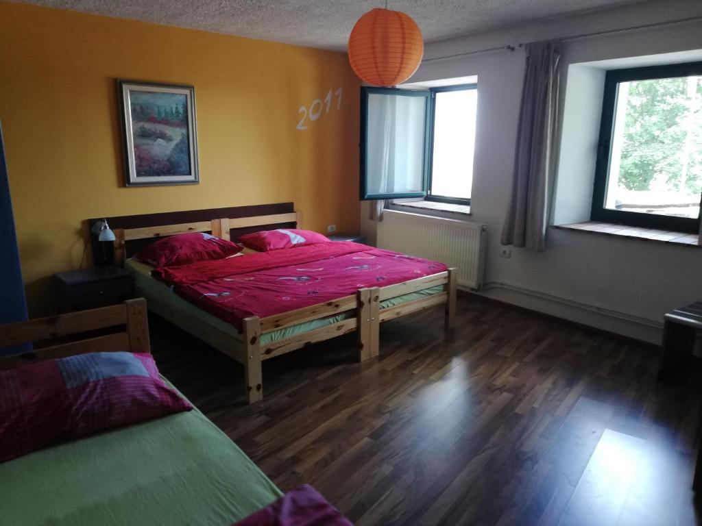 Postel nebo postele na pokoji v ubytování Stonehouse