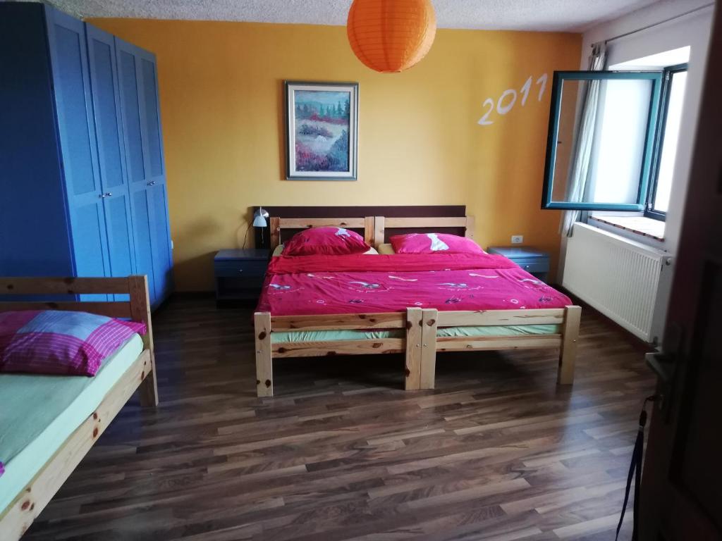 Postel nebo postele na pokoji v ubytování Stonehouse