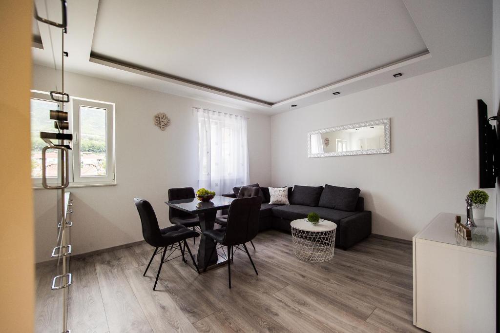 Posedenie v ubytovaní Solin apartments Praetorium