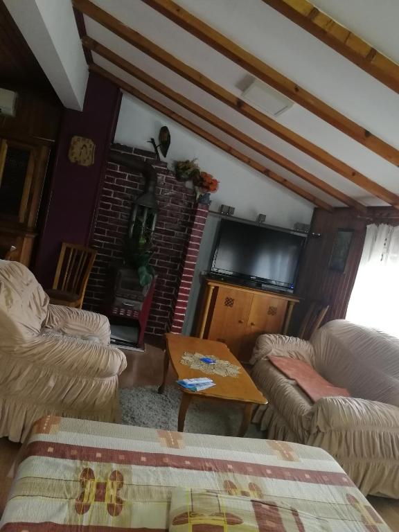 Prostor za sedenje u objektu Apartmani Teodor