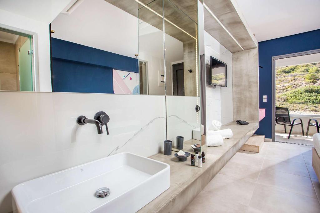 Madison Boutique, Faliraki - 6