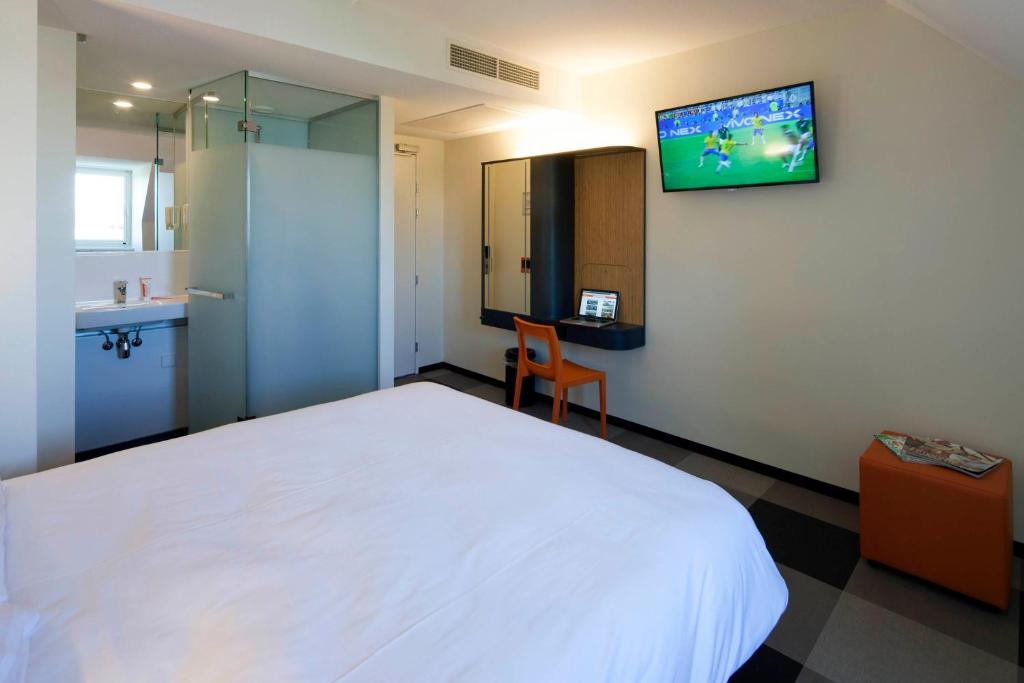 easyHotel Maastricht City Centre - Resim 39