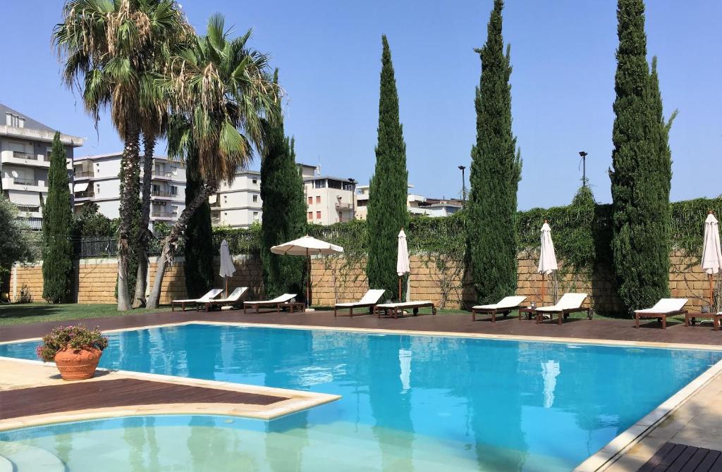 Bazén v ubytovaní Archeo Hotel alebo v jeho blízkosti
