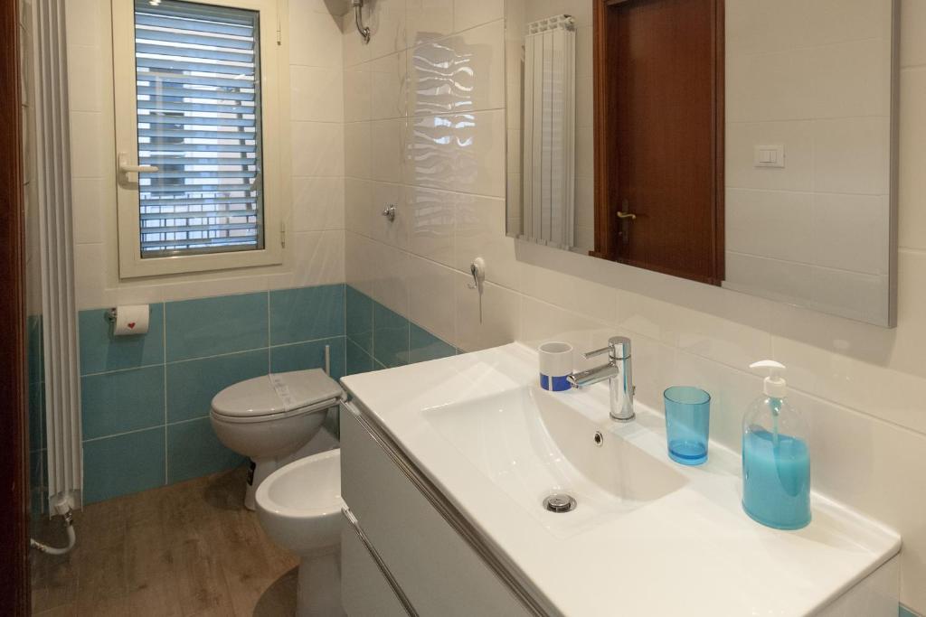 A bathroom at B&B ABRUZZO