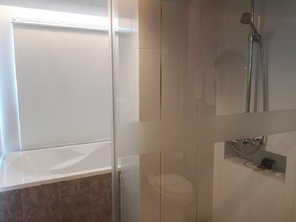 Tsix5 Phenomenal Hotel Pattaya - Resim 31