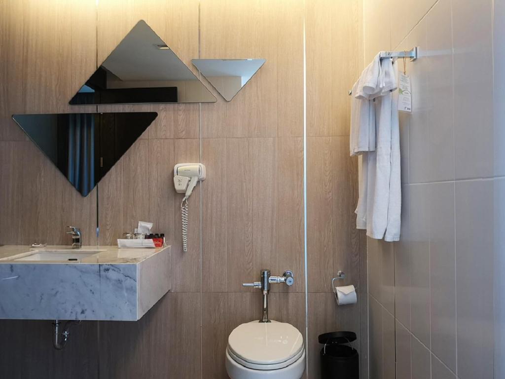 Tsix5 Phenomenal Hotel Pattaya - Resim 28