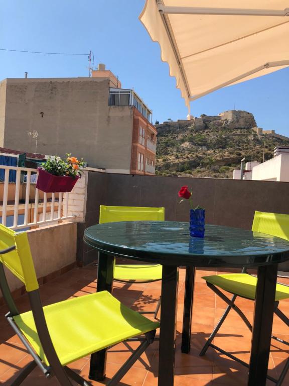 Calle de García Gutiérrez, 9, Alicante – Updated 2023 Prices
