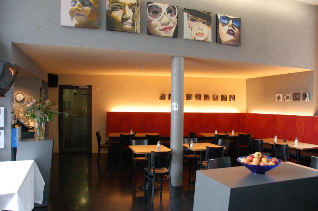 Restoran või mõni muu söögikoht majutusasutuses Seminar-Hotel Rigi am See