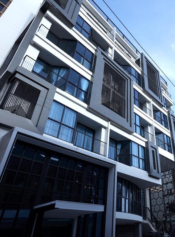 Chezzotel Pattaya - Resim 6