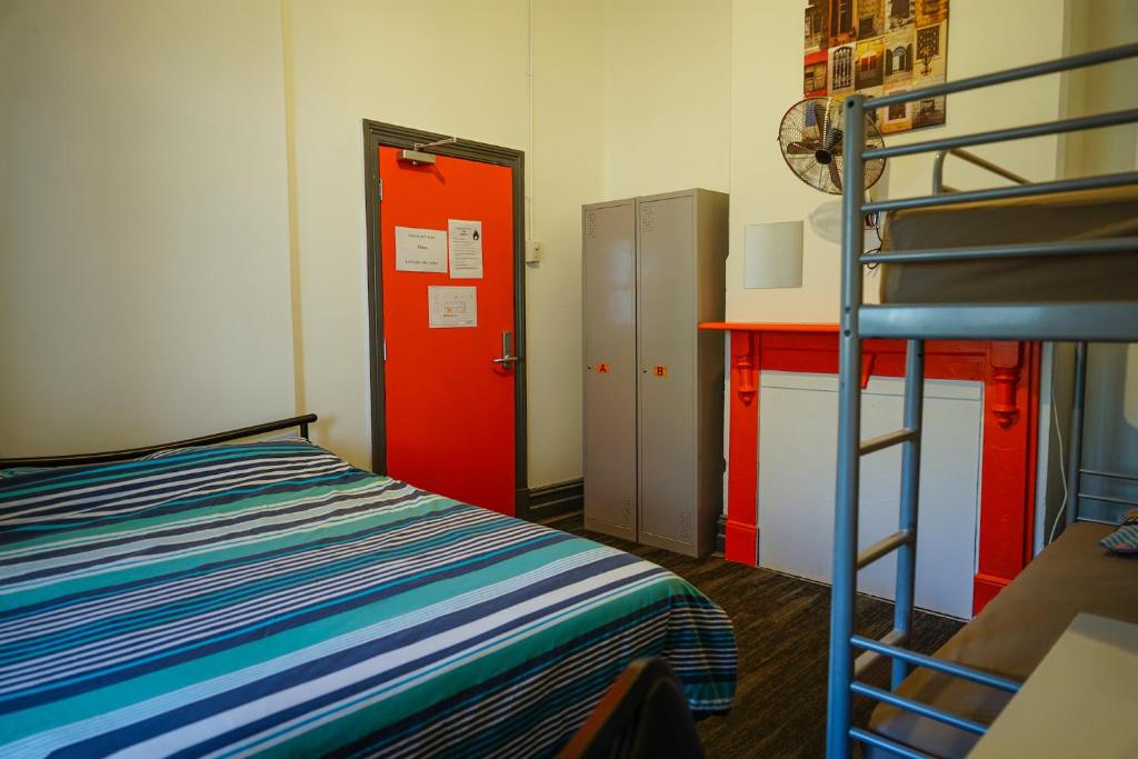 Postel nebo postele na pokoji v ubytování Haus Accommodation - note - Valid passport required to check-in