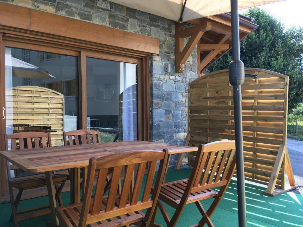 Patio nebo venkovní prostory v ubytování Appartement Bozel