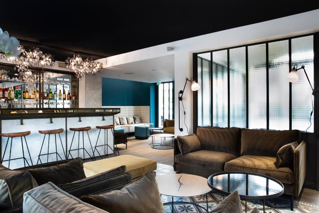 Hôtel Les Deux Girafes - Resim 30