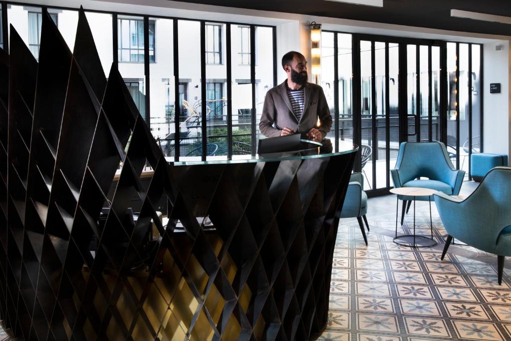 Hôtel Les Deux Girafes - Resim 31