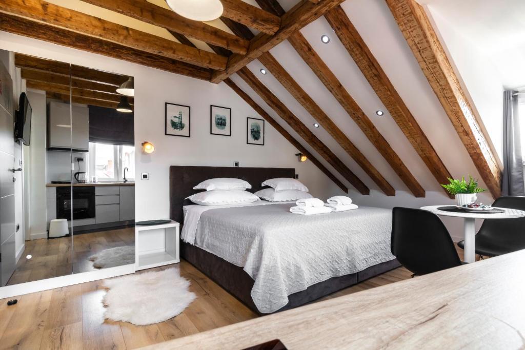 Posteľ alebo postele v izbe v ubytovaní Luxury Apartment Sea View