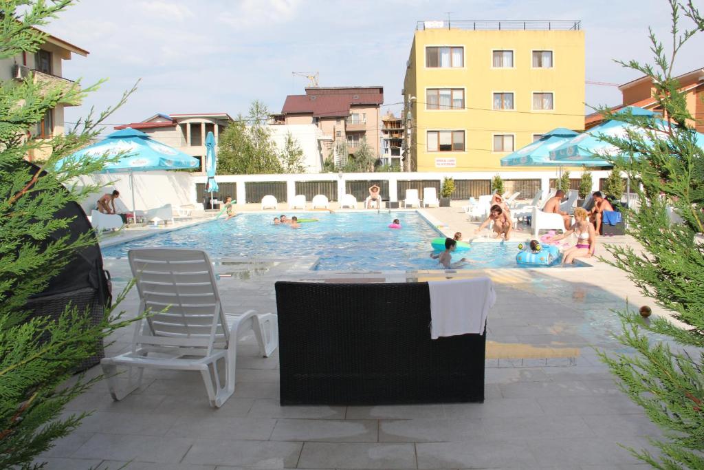 Bazén v ubytování Vila Sangria nebo v jeho okolí