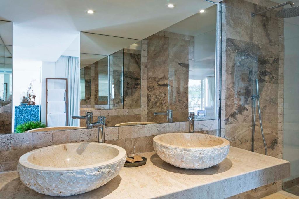 Koupelna v ubytování Arbatax Park Resort - Suites Del Mare