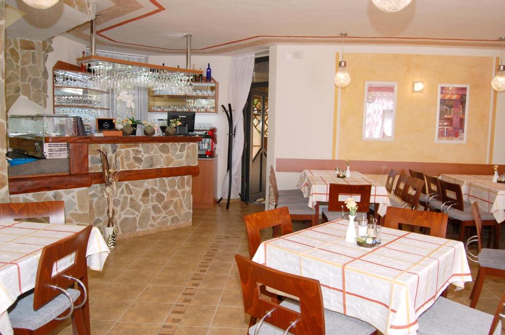 Restaurace v ubytování Pension Erika