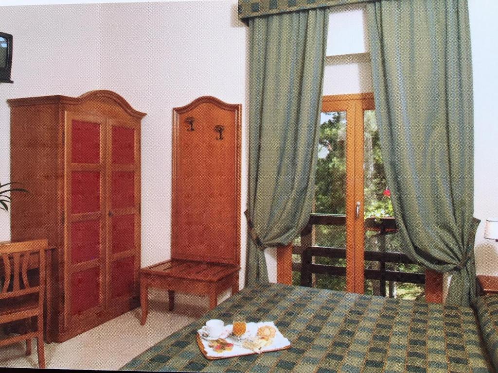 Cristall Hotel - Chambre Double Ou Lits Jumeaux