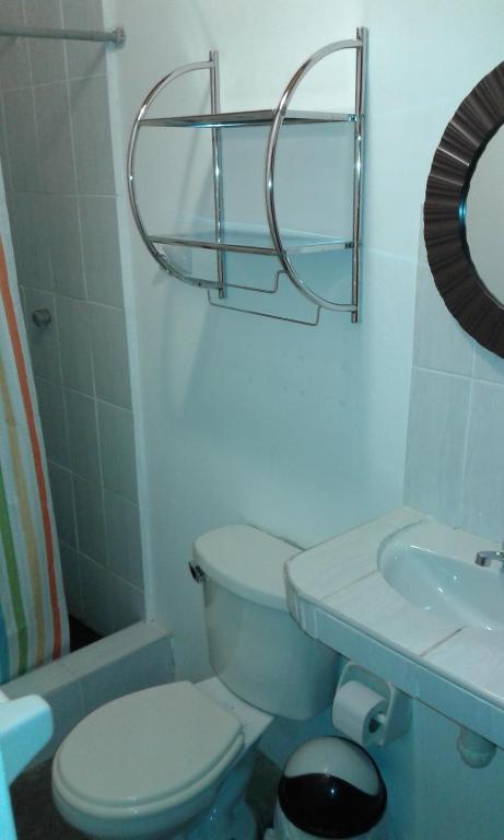 Koupelna v ubytování Casa Máncora Guesthouse