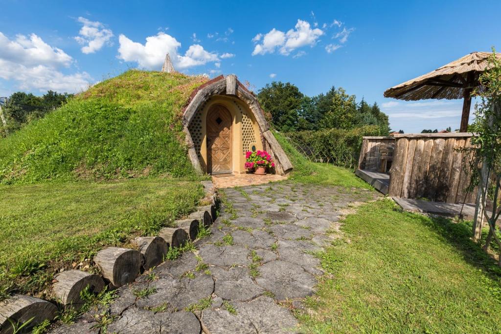 Zahrada ubytování Apartma Zemljanka