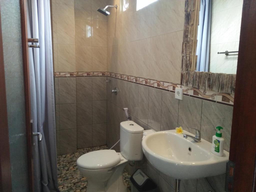 Koupelna v ubytování Jempiring Homestay