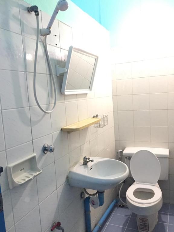 Koupelna v ubytování NAT 2 Guest House