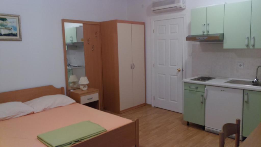Apartments Makarska