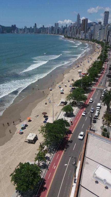  Apartamento frente mar