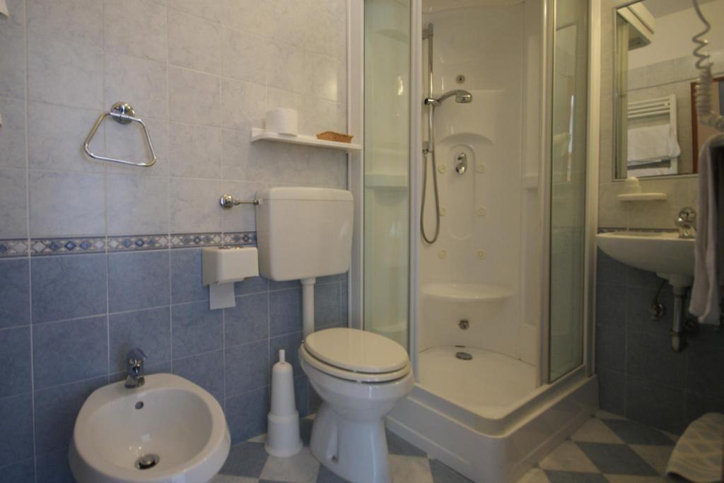 Koupelna v ubytování Hotel Bellevue