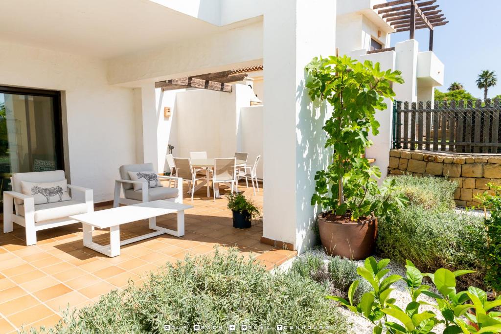 Fotografia z galérie ubytovania Golf Beach and Relax Townhouse v destinácii Alcaidesa