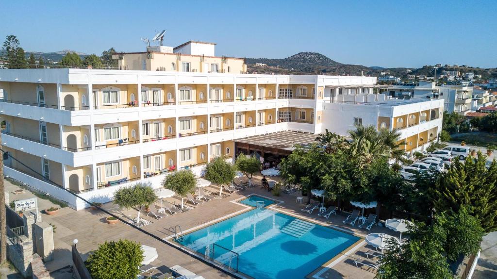 Bazén v ubytování Mon Repos Hotel nebo v jeho okolí