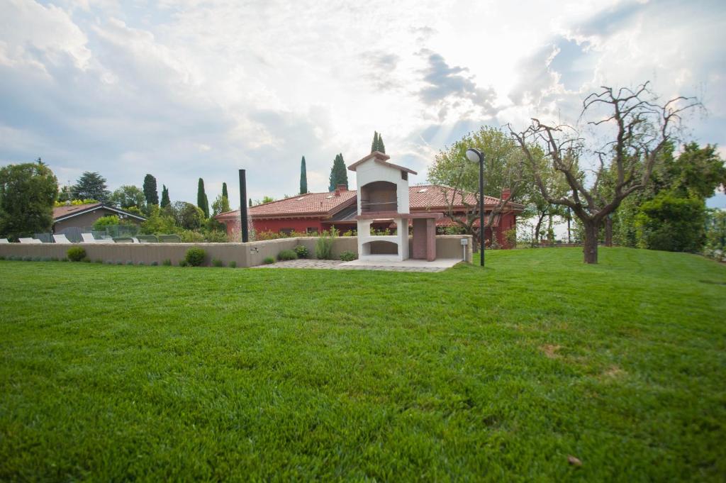 Vonkajšia záhrada v ubytovaní Italianflat - Maison du Lac