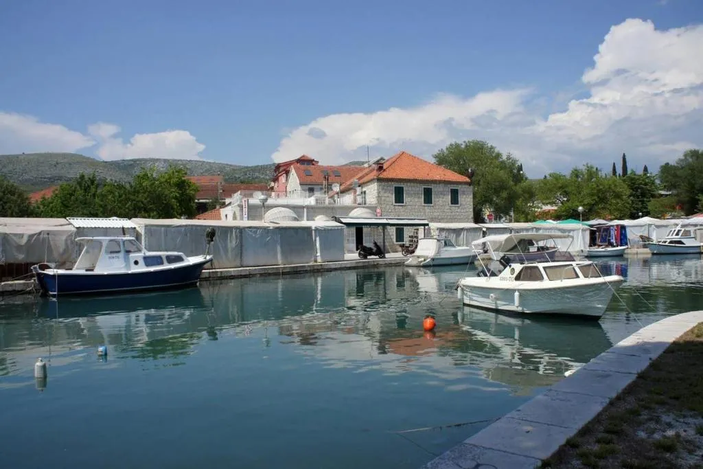 Apartments by the sea Trogir - 15752, Trogir, Croaţia