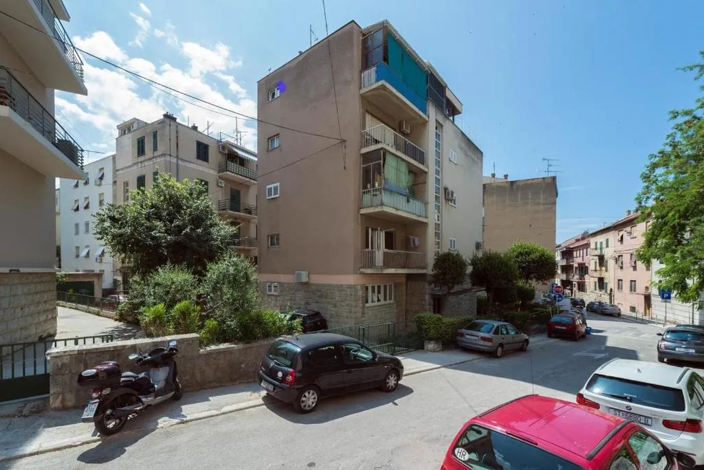 Apartments with WiFi Split - 15960, Split, Croatia