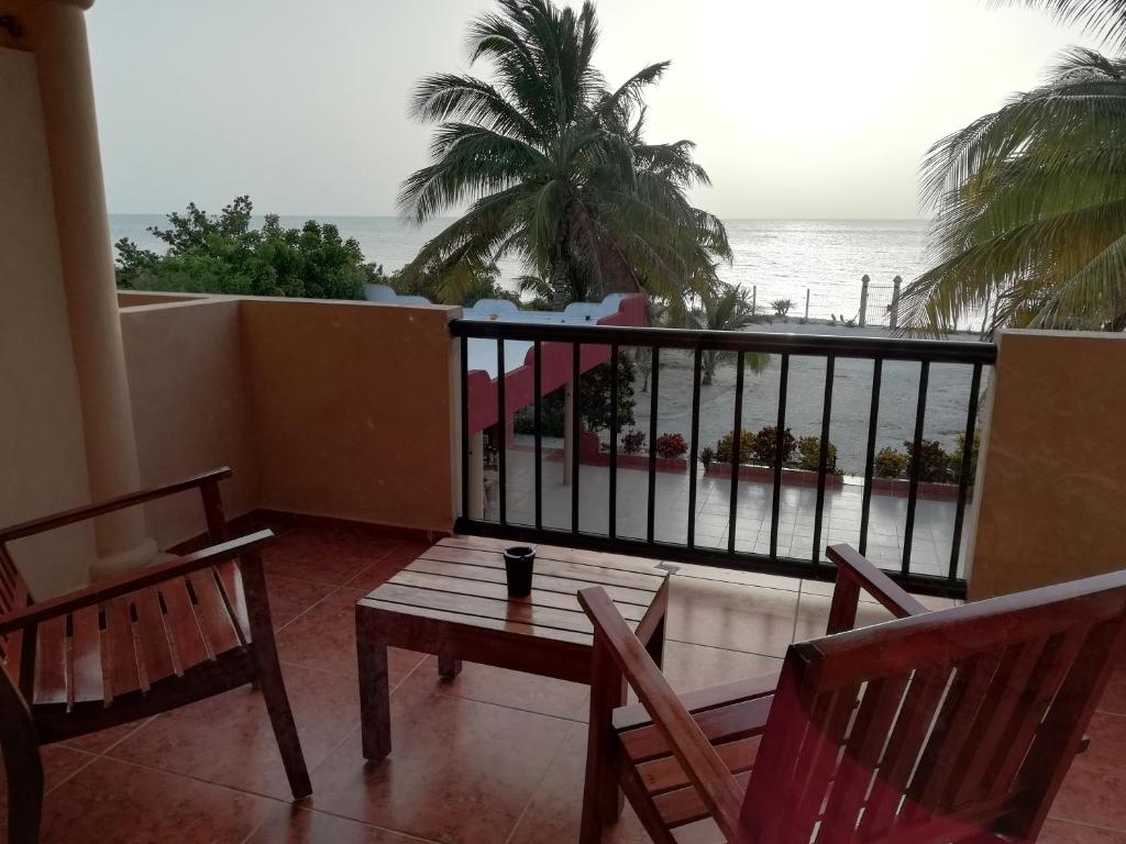 Castillito Kin Nah - Tweepersoonskamer Met Balkon En Uitzicht Op Zee
