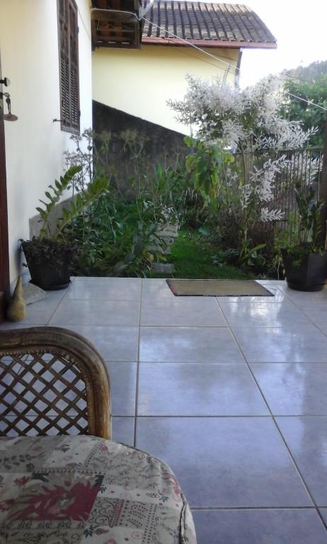  Casa na Vila de Lumiar Banho de Rio Próximo ao Centro