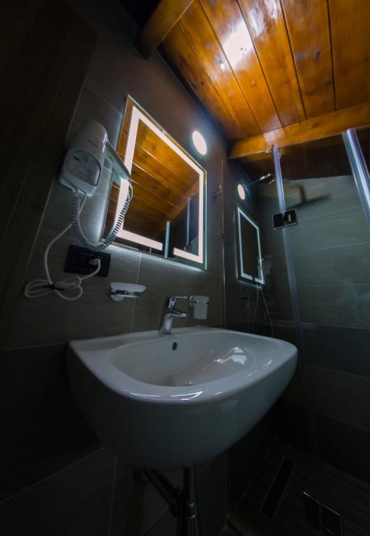 Koupelna v ubytování Hotel Pandora Residence