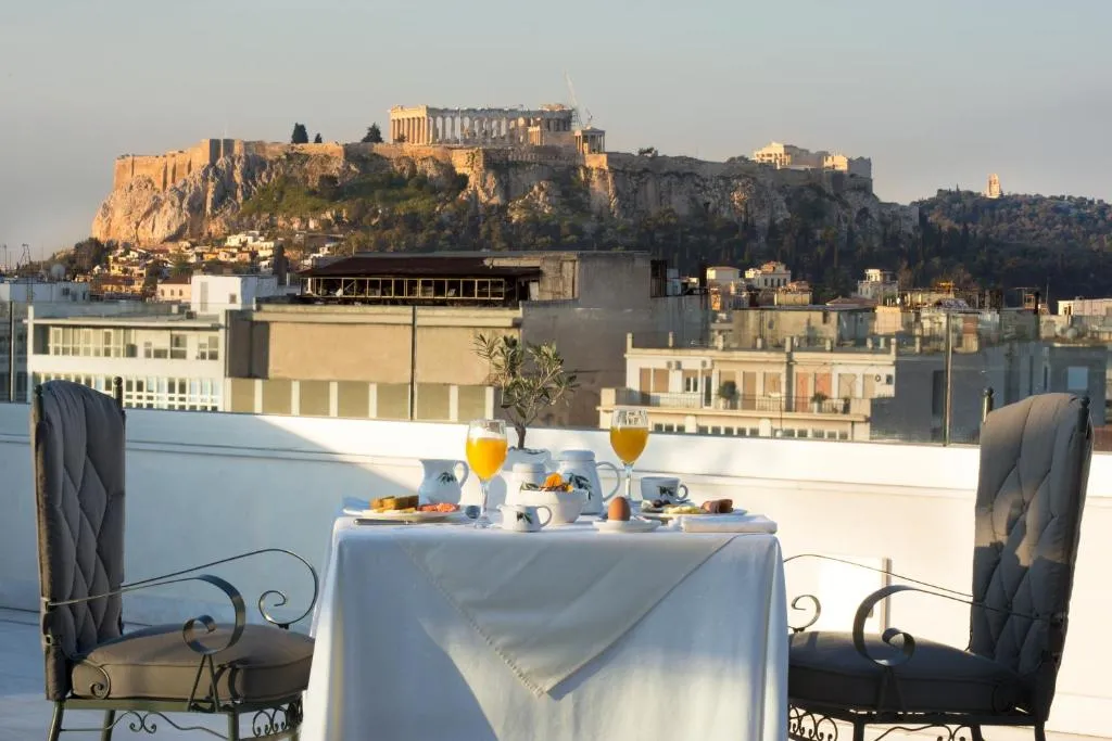 Titania Hotel, Atena, Grecia