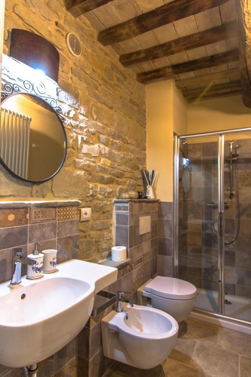 Koupelna v ubytování Valbuona b&b