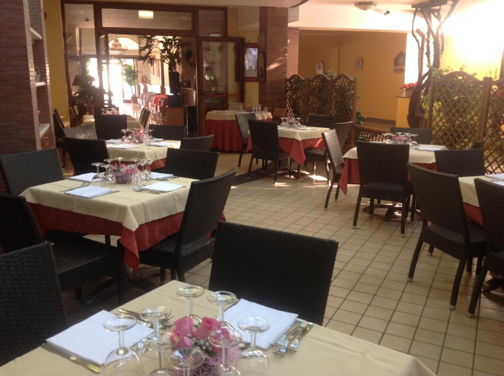Restaurace v ubytování Hotel Ristorante Amitrano