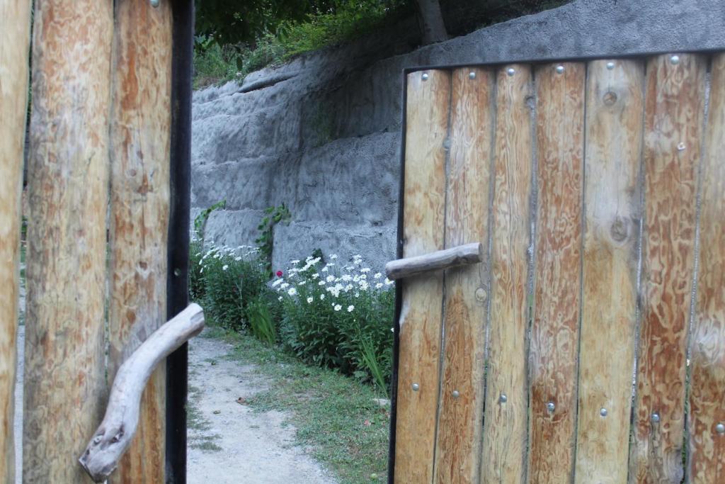 Fotografie z fotogalerie ubytování Borjomi Makvala's Guest House v destinaci Bordžomi