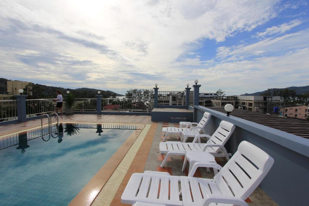امکانات The Crystal Beach Hotel - تصویر ۴