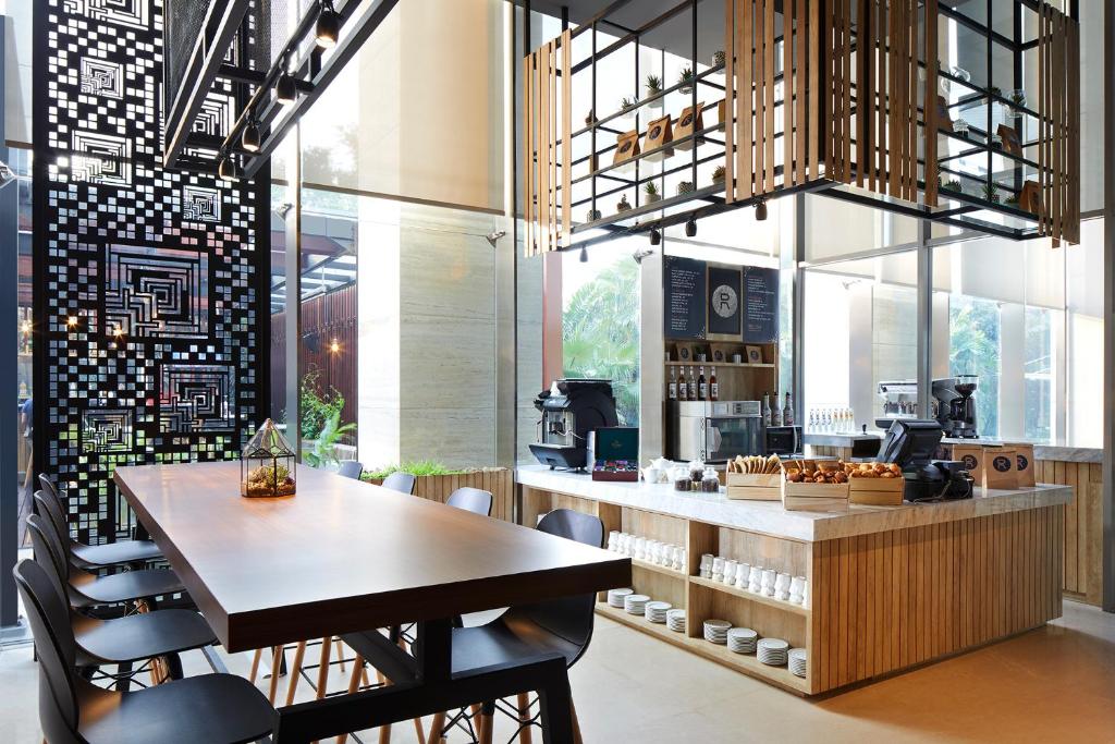 Kuchyň nebo kuchyňský kout v ubytování Fraser Residence Menteng Jakarta