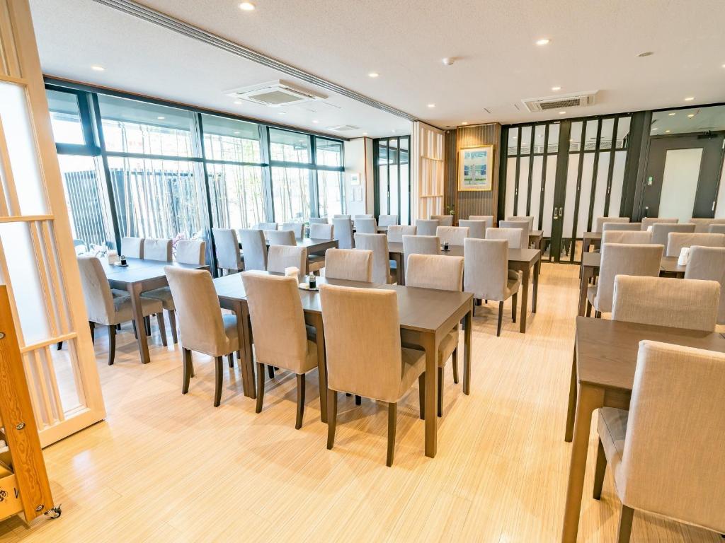 Posezení v ubytování TABINO HOTEL Sado