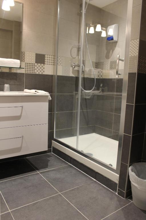 Koupelna v ubytování Hotel le Sherpa