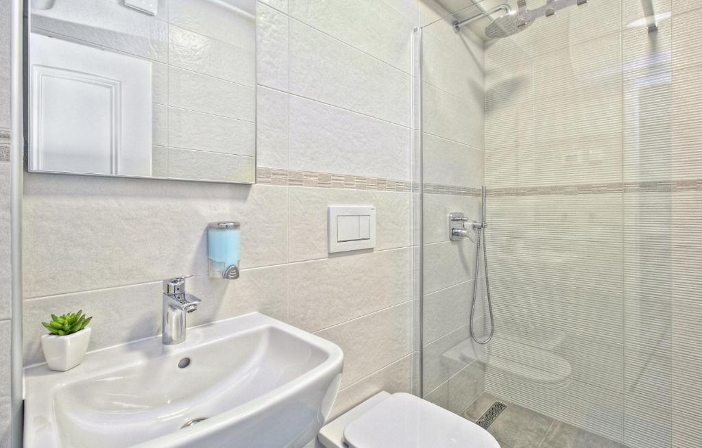 Apartments Punta by Sea - 13