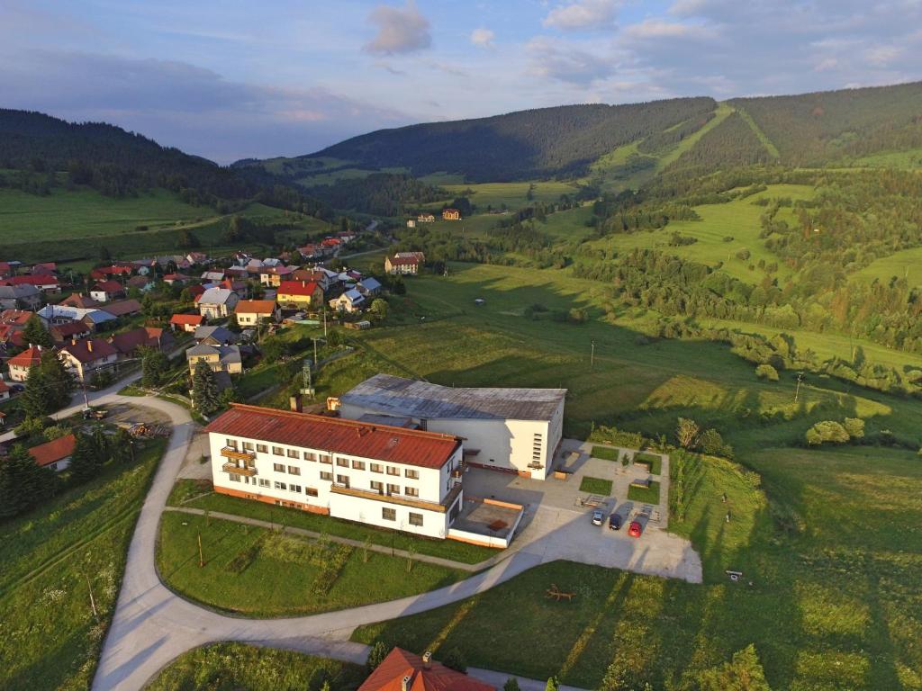 A bird's-eye view of Hotel Telgárt - Turistické ubytovanie