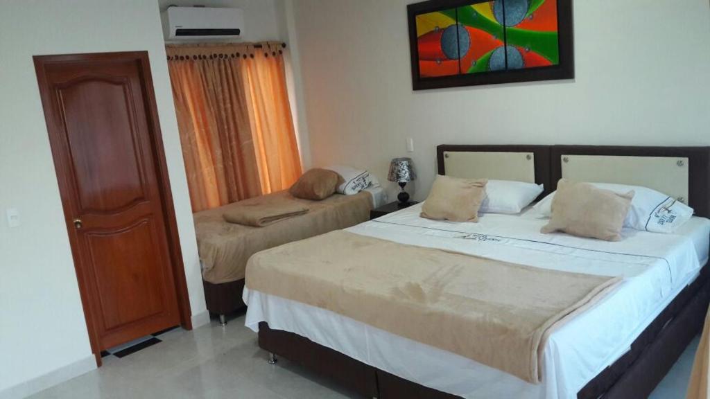 Hotel la fuente j.n