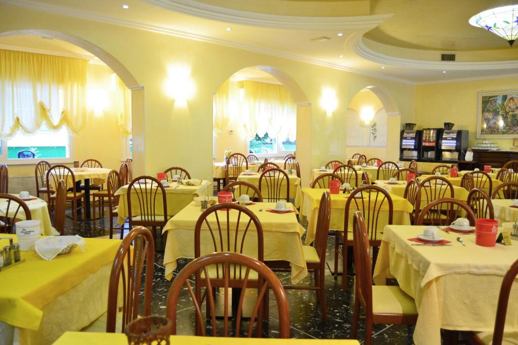 Restaurace v ubytování Hotel Ettoral